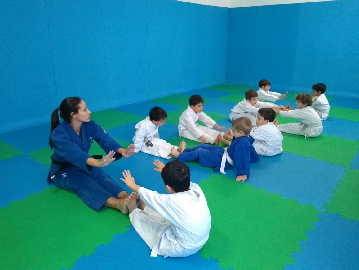Na Baronesa têm judô Aqui na Baronesa têm judô a partir dos 2 anos!!! Com a prática regular dessa arte marcial, as crianças são estimuladas a desenvolver os aspectos mental e físico, colaborando para um crescimento saudável e desenvolvendo inclusive valores e uma visão sobre o mundo