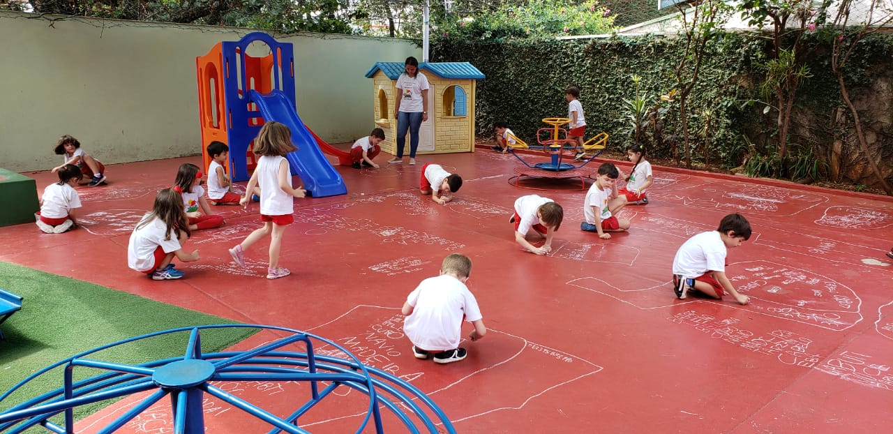 Conteúdos de forma lúdica e divertida 😁O Infantil 3 colocou em prática o aprendizado adquirido em sala de aula de uma maneira diferente, com o objetivo de fixar os conteúdos de forma lúdica e divertida 😁